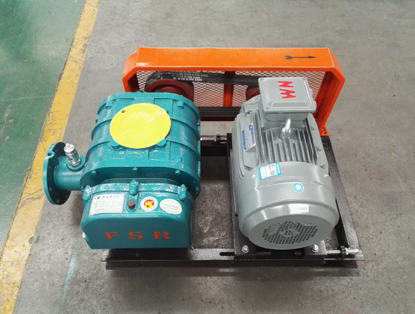 豐源羅茨鼓風(fēng)機(jī) 豐源羅茨鼓風(fēng)機(jī)