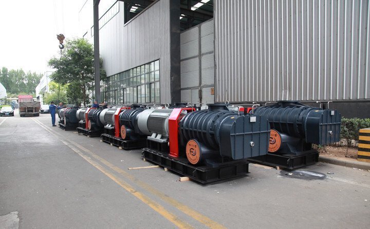 六月，是一個成熟的月份，驕陽似火，鮮花盛開，麥浪金黃，桃李芬芳，在這望不盡綠意盎然的六月，我們的羅茨風(fēng)機又發(fā)貨了